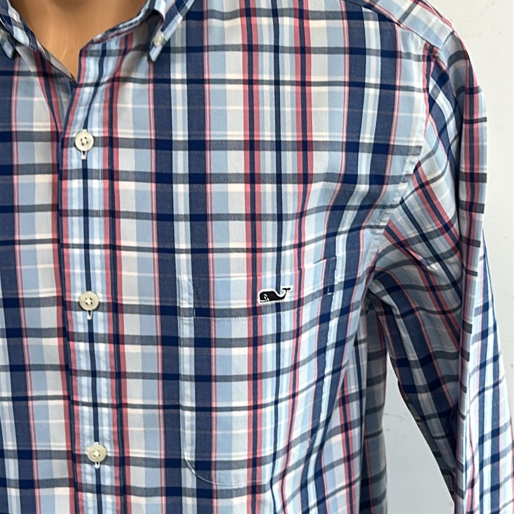 Vineyard Vines long sleeve button down collar shirt.  M - Picture 4 of 7